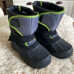 Kids Winter, snow boots - size 3